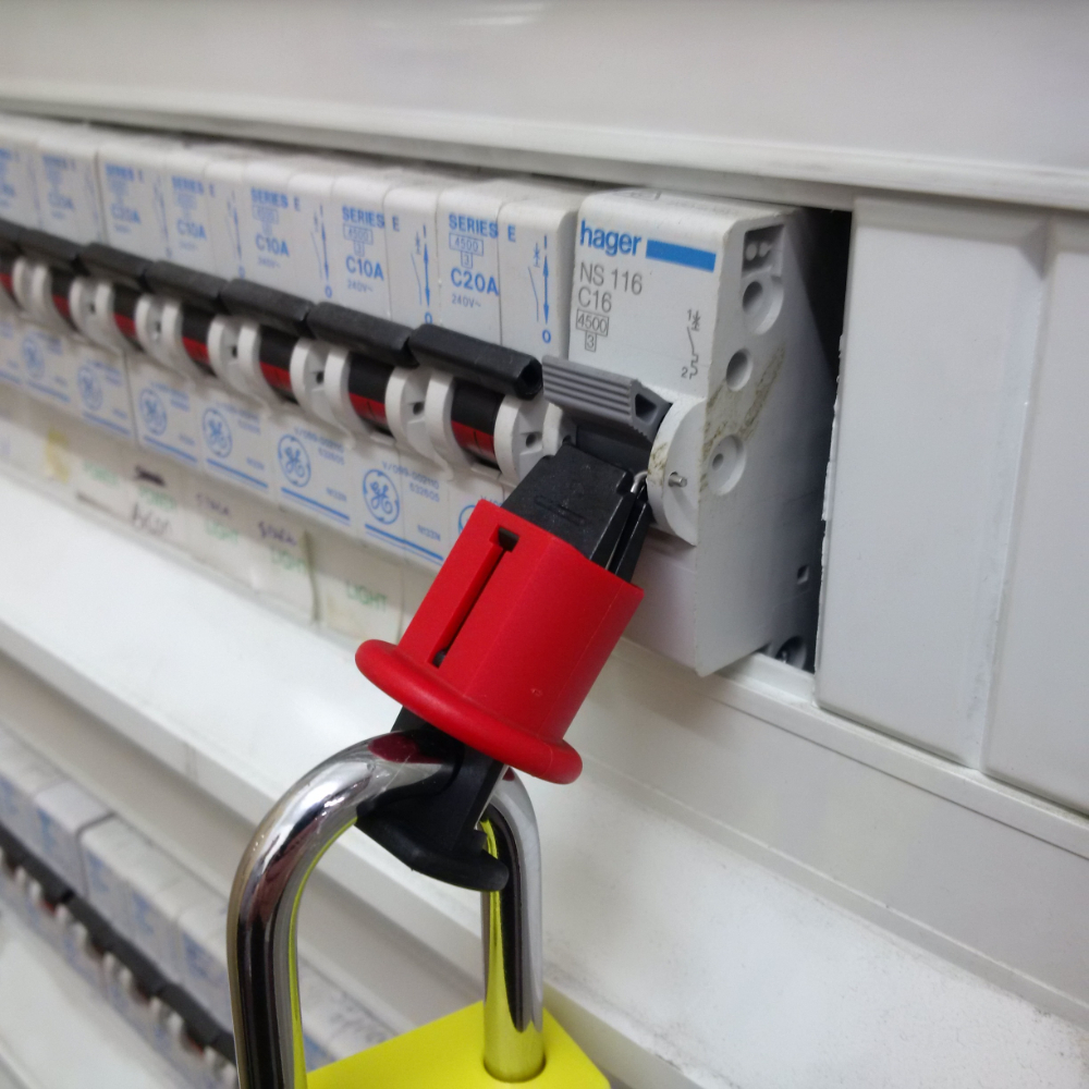 Corys Advantage Logo