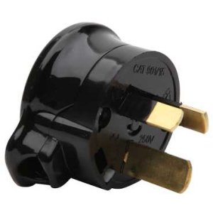 PLUG HEAVY DUTY 15A BLACK 901/15BK