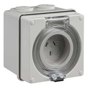 SOCKET 3 PIN 10A 250V EASY 56