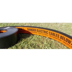 CABLE COVER DIG STOP AS4702 2.5M STRIP 250X6MM