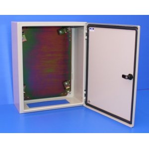 ENCL METAL 1DR + GEAR TRAY & W/BRKTS CR504015 500X400X150MM
