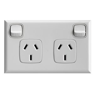 POWERPOINT 2G 10A 240VAC GLS WHT XLP777WEWE