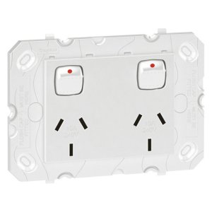 (I) ARTEOR 777 10A SWITCHED DBL GPO WHT AR777WE