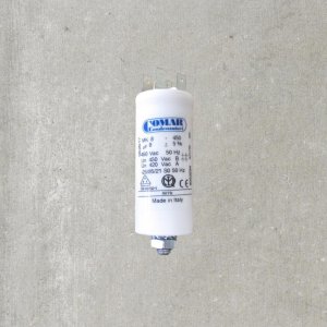 CAPACITOR MOTOR RUN 8UF 450VAC 30X70MM CR108 COMAR