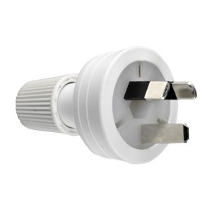 (I) 100LCL HPM PLUG TOP 10A 3PIN CLEAR 8MM
