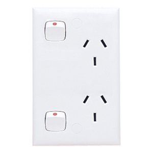 (I) POWERPOINT VERT 2G 10A 240VAC & SAFETY WHT V777SWE