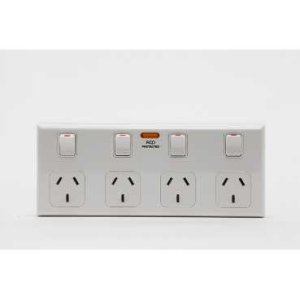 SOCKET SW 4G HORZ W/ RCD ON WHITE 644P PDL