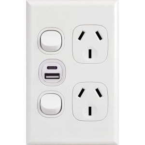 POWERPOINT VERT 2G W USB AC WHT VYNCO HOME